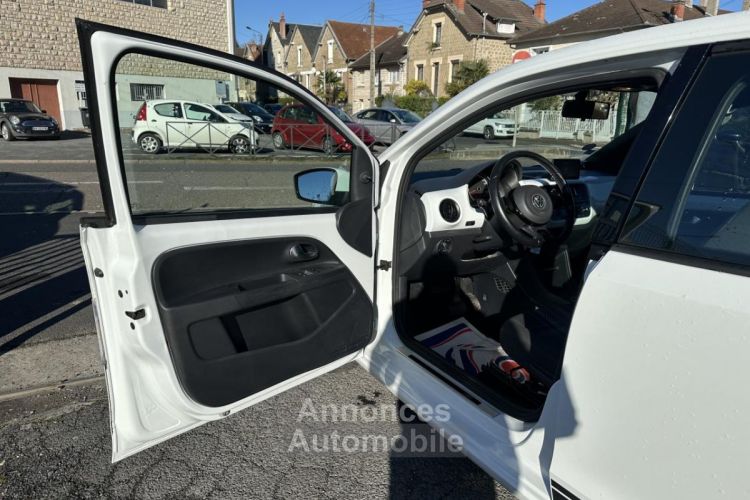 Volkswagen Up UP! 1.0i - 75 Bva Club Gps + Radar AR + Clim - <small></small> 9.990 € <small>TTC</small> - #39