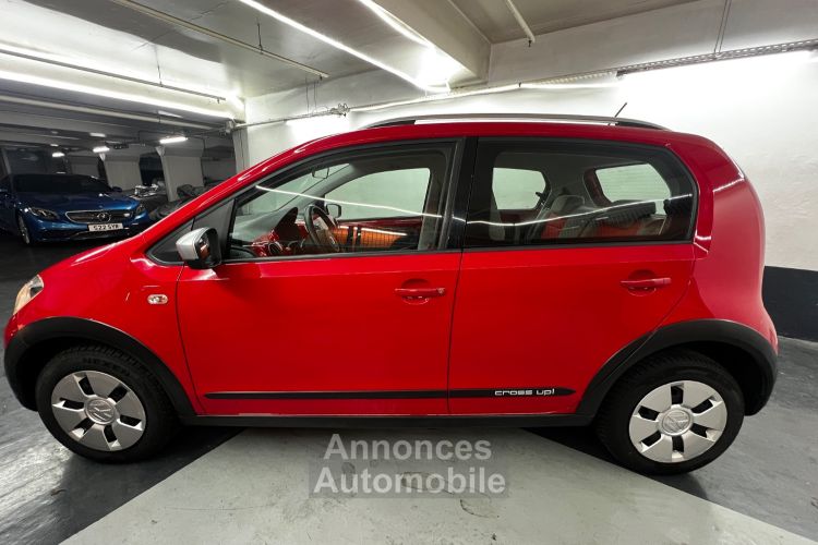 Volkswagen Up CROSS - <small></small> 8.900 € <small>TTC</small> - #1