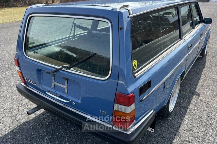 Volvo 240 - <small></small> 26.700 € <small>TTC</small> - #21