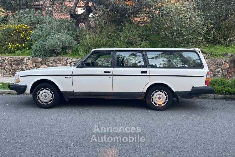 Volvo 240 wagon  - <small></small> 15.100 € <small>TTC</small> - #1