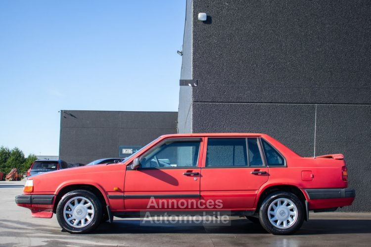 Volvo 940 GL Aut. 2.3i - OLDTIMER - ELEKTR. RAMEN - SERVO - TREKHAAK - <small></small> 2.500 € <small>TTC</small> - #10