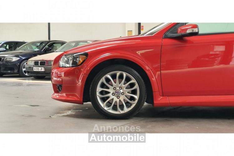 Volvo C30 2.5 TURBO 220 5 CYLINDRES / BVA / MOMENTUM R-DESIGN R DESIGN / CUIR - <small></small> 16.990 € <small>TTC</small> - #3