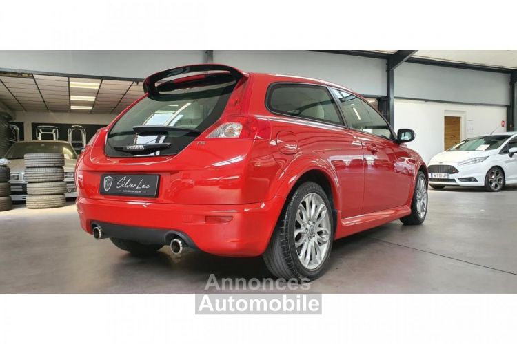 Volvo C30 2.5 TURBO 220 5 CYLINDRES / BVA / MOMENTUM R-DESIGN R DESIGN / CUIR - <small></small> 16.990 € <small>TTC</small> - #12