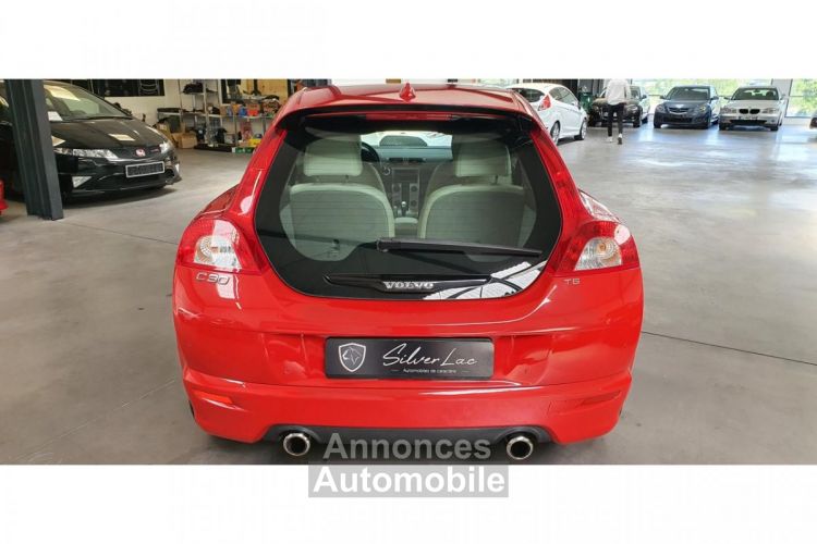 Volvo C30 2.5 TURBO 220 5 CYLINDRES / BVA / MOMENTUM R-DESIGN R DESIGN / CUIR - <small></small> 16.990 € <small>TTC</small> - #14