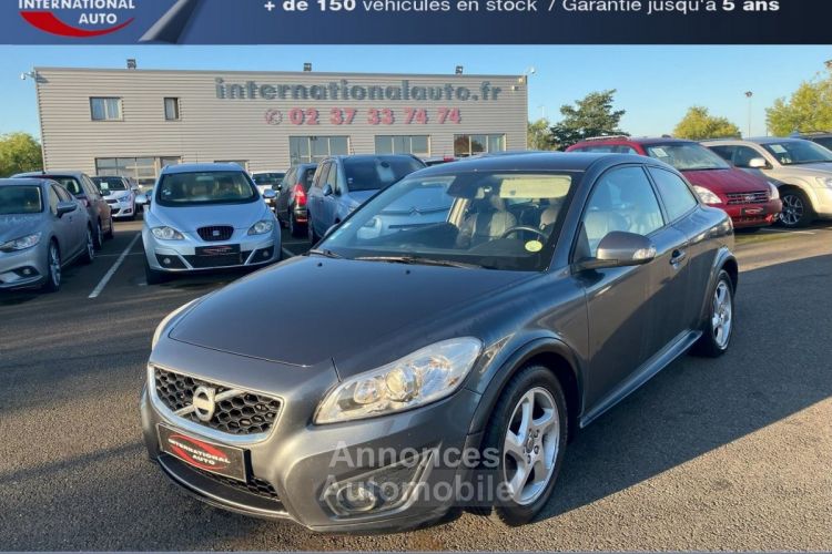 Volvo C30 D2 115CH MOMENTUM - <small></small> 7.490 € <small>TTC</small> - #1