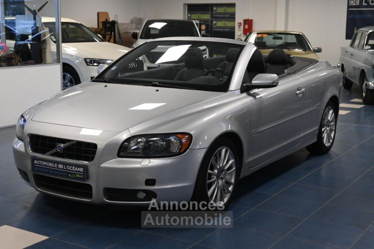 Volvo C70 CABRIOLET 2.4i 170 Summum Geartronic A - <small></small> 17.488 € <small>TTC</small> - #8