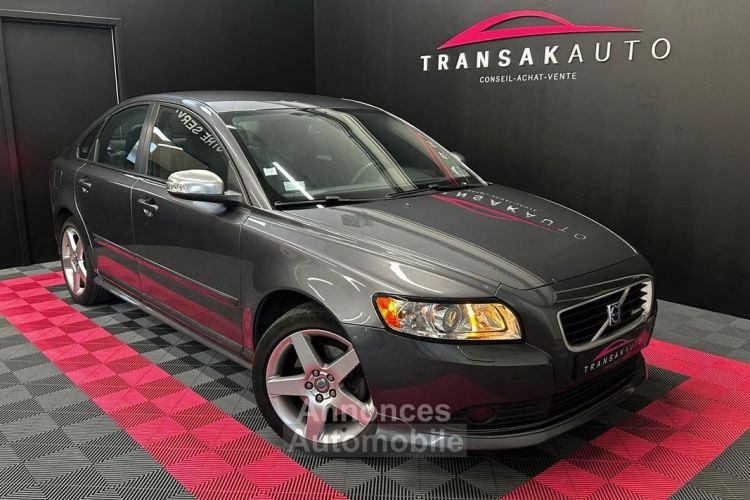 Volvo S40 T5 230 R-design - <small></small> 10.990 € <small>TTC</small> - #1