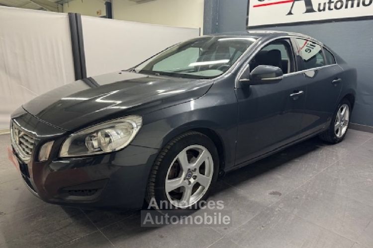 Volvo S60 1.6 D2 115 CV StopetStart Momentum - <small></small> 6.990 € <small>TTC</small> - #2