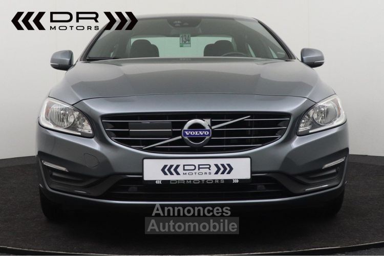 Volvo S60 D2 DYNAMIC EDITION - LEDER ADAPTIVE CRUISE BLIS NAVI - <small></small> 13.995 € <small>TTC</small> - #2