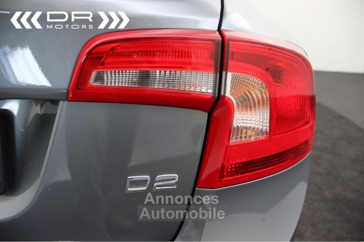 Volvo S60 D2 DYNAMIC EDITION - LEDER ADAPTIVE CRUISE BLIS NAVI - <small></small> 13.995 € <small>TTC</small> - #41