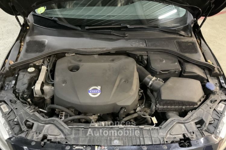 Volvo S60 II PHASE 2 HEICO D4 2.0 181 Cv ORIGINE FRANCE / GPS BLUETOOTH CUIR XENONS - GARANTIE 1 AN - <small></small> 16.970 € <small>TTC</small> - #17