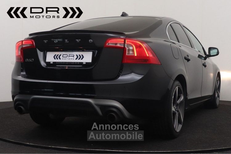 Volvo S60 T4 BENZINE R DESIGN SUMMUM - <small></small> 11.995 € <small>TTC</small> - #2