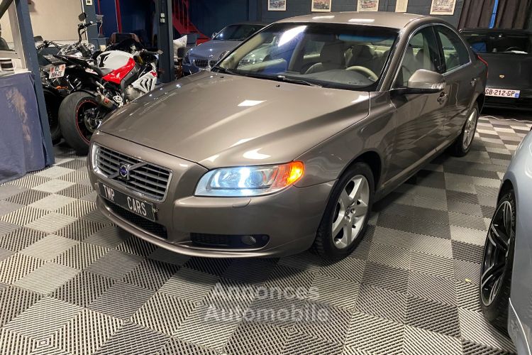 Volvo S80 II (124) 2.4 D5 AWD 4x4 (185Ch) - <small></small> 8.990 € <small>TTC</small> - #2