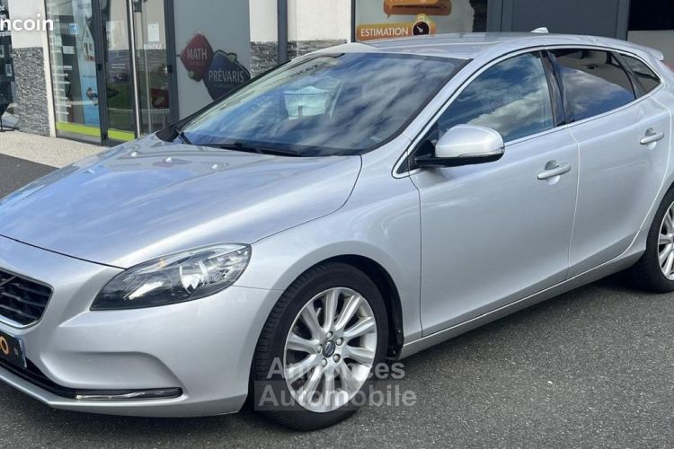 Volvo V40 1.6 D2 115 MOMENTUM POWERSHIFT A - <small></small> 10.989 € <small>TTC</small> - #2