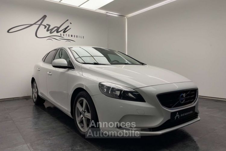 Volvo V40 1.6 D2 AIRCO SIEGES ELECTRIQUES CAPTEURS AR - <small></small> 6.500 € <small>TTC</small> - #3