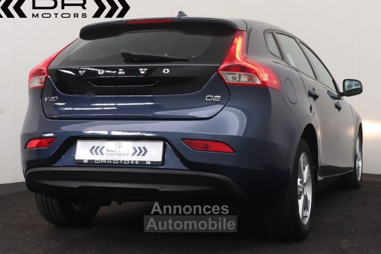 Volvo V40 1.6 D2 PROFESSIONAL PACK - NAVI PDC - <small></small> 9.995 € <small>TTC</small> - #5