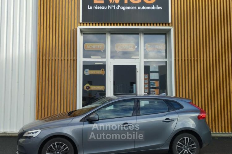 Volvo V40 2.0 D2 120 ECO MOMENTUM - <small></small> 12.990 € <small>TTC</small> - #1