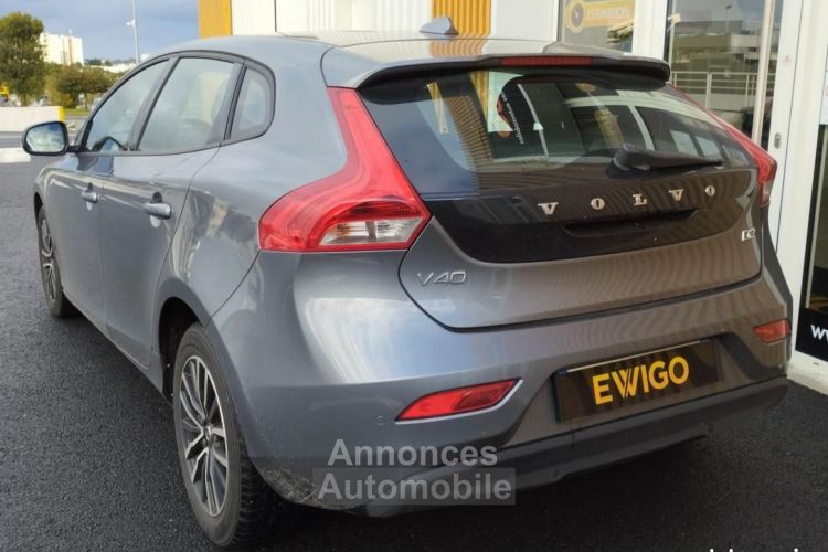 Volvo V40 2.0 D2 120 ECO MOMENTUM - <small></small> 12.990 € <small>TTC</small> - #5