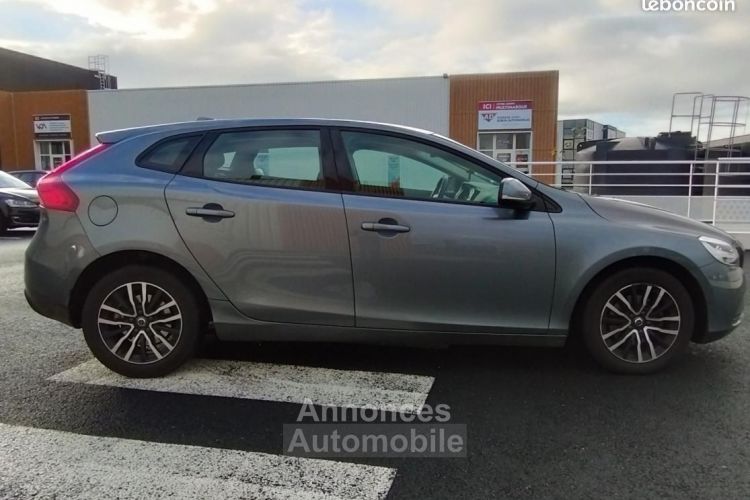 Volvo V40 2.0 D2 120 ECO MOMENTUM - <small></small> 12.990 € <small>TTC</small> - #8