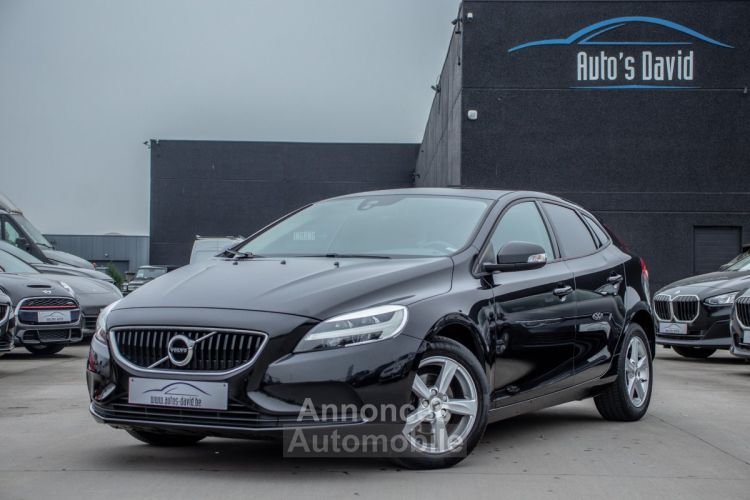 Volvo V40 2.0 D2 - HISTORIEK - AIRCO - CRUISECONTROL - SENSOREN - LED - EURO 6 - <small></small> 12.500 € <small>TTC</small> - #32