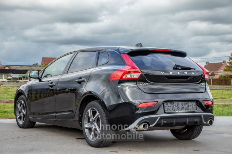 Volvo V40 2.0 D2 - HISTORIEK - PARKEERSENSOREN - AIRCO - CRUISECONTROL - EURO 6b - <small></small> 12.999 € <small>TTC</small> - #11