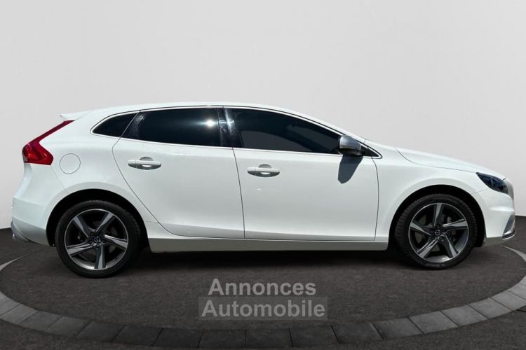 Volvo V40 2.0 D3 150 R-DESIGN START-STOP - <small></small> 13.990 € <small>TTC</small> - #6