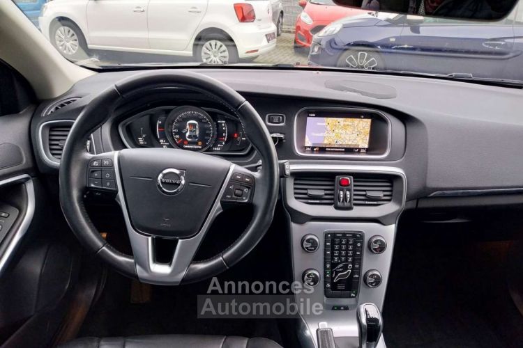 Volvo V40 2.0 T2 Eco Kinetic-TOIT.PANO-CUIR-GPS-BLUETOOTH- - <small></small> 14.990 € <small>TTC</small> - #13