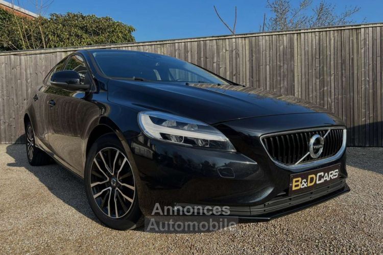 Volvo V40 2.0 T2 Momentum 16-NAVI-CRUISE-LED-PDC.. - <small></small> 15.990 € <small>TTC</small> - #1