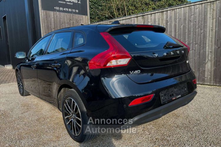 Volvo V40 2.0 T2 Momentum 16-NAVI-CRUISE-LED-PDC.. - <small></small> 15.990 € <small>TTC</small> - #2