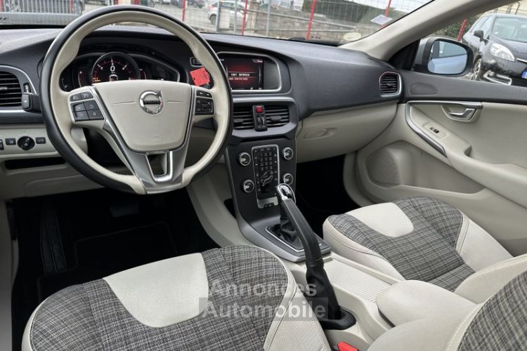 Volvo V40 Business 2017 - <small></small> 13.990 € <small>TTC</small> - #8