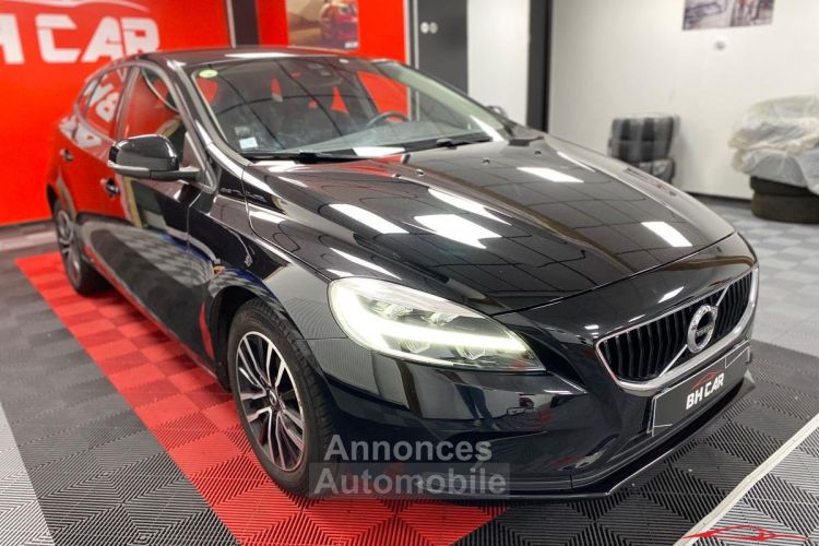 Volvo V40 Business D2 120 Momentum Business - <small></small> 13.990 € <small>TTC</small> - #3