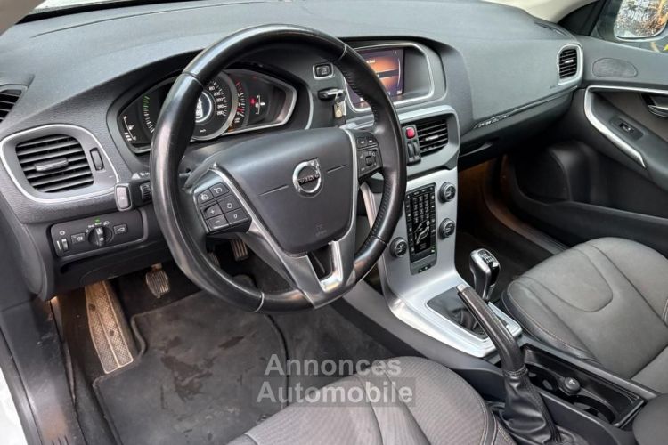 Volvo V40 CROSS-COUNTRY 2.0 D2 120ch 2ème main 4 pneus hiver en plus - <small></small> 10.790 € <small>TTC</small> - #7