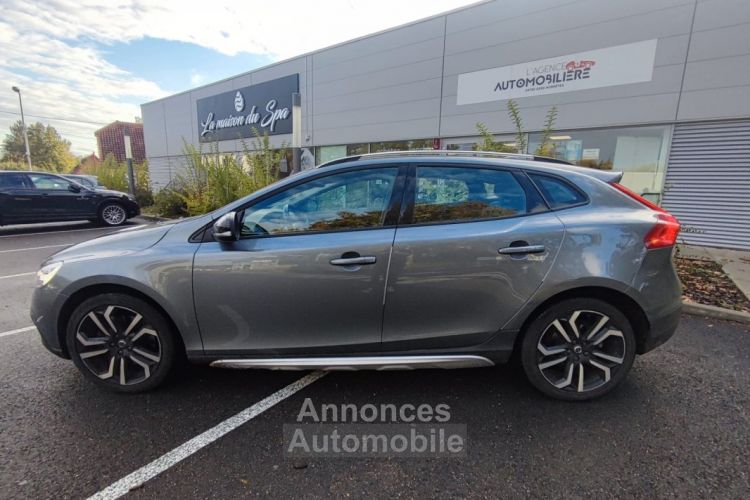 Volvo V40 Cross Country 2.0D D3 16v Turbo 150cv (Régulateur, Toit Pano, Caméra) - <small></small> 17.490 € <small>TTC</small> - #3