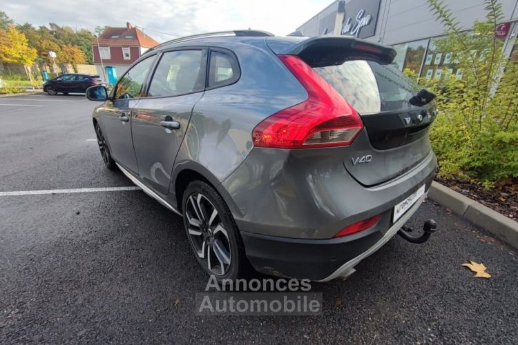 Volvo V40 Cross Country 2.0D D3 16v Turbo 150cv (Régulateur, Toit Pano, Caméra) - <small></small> 17.490 € <small>TTC</small> - #8