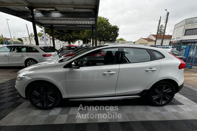 Volvo V40 CROSS COUNTRY CROSS COUNTRY T3 152 MOMENTUM - <small></small> 11.990 € <small>TTC</small> - #4