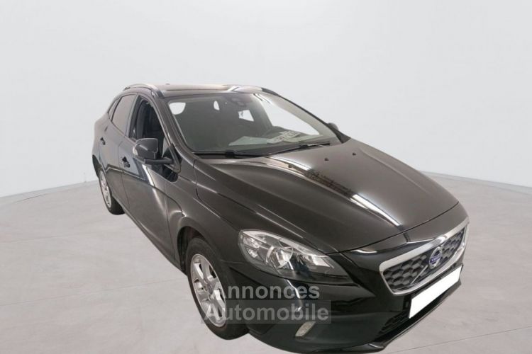 Volvo V40 CROSS COUNTRY D2 120 Cross Country Kinetic - <small></small> 15.490 € <small>TTC</small> - #1