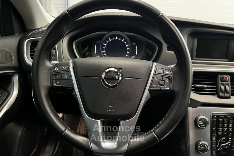 Volvo V40 Cross Country t4 190 - <small></small> 14.990 € <small>TTC</small> - #17