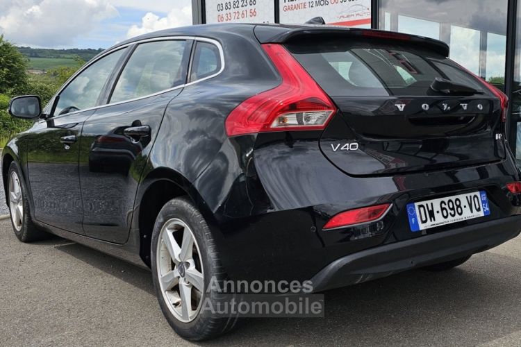 Volvo V40 D2 115 Momentum - <small></small> 9.990 € <small>TTC</small> - #3