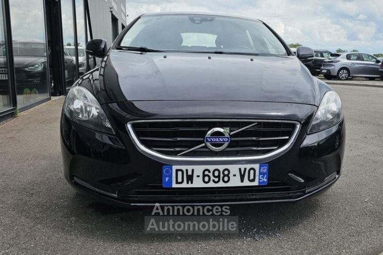 Volvo V40 D2 115 Momentum - <small></small> 9.990 € <small>TTC</small> - #4