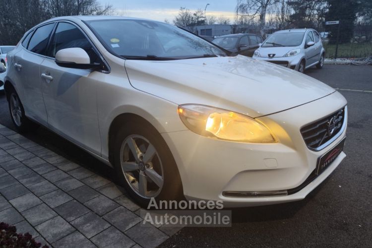 Volvo V40 d2 115 momentum camera de recul regulateur vitesse clim auto - <small></small> 8.990 € <small>TTC</small> - #3