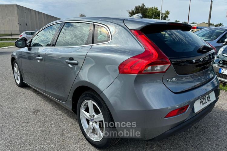 Volvo V40 d2 115 start & stop momentum - <small></small> 10.990 € <small>TTC</small> - #4