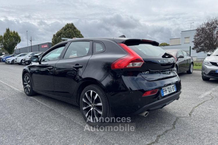 Volvo V40 D2 120  Momentum PHASE 2 - <small></small> 13.990 € <small>TTC</small> - #3