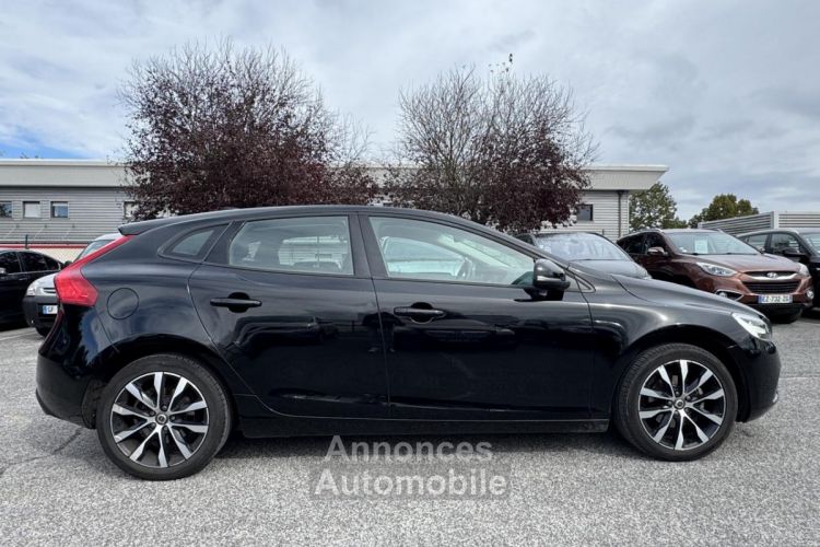 Volvo V40 D2 120  Momentum PHASE 2 - <small></small> 13.990 € <small>TTC</small> - #4