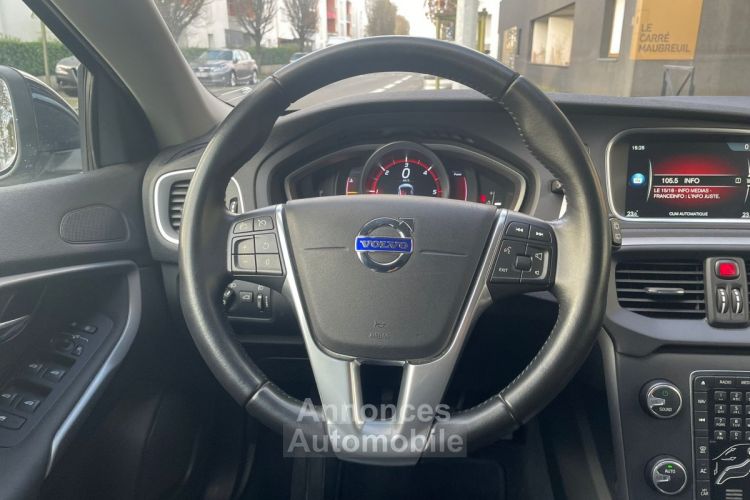 Volvo V40 D2 120 Kinetic - <small></small> 9.290 € <small>TTC</small> - #9