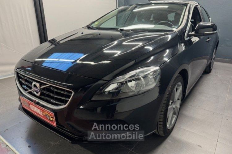 Volvo V40 D2 120 Summum Geartronic A - <small></small> 12.900 € <small>TTC</small> - #3