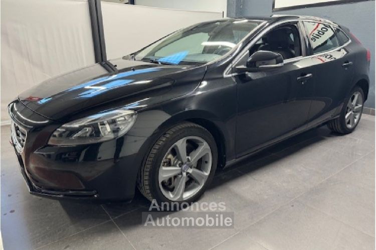 Volvo V40 D2 120 Summum Geartronic A - <small></small> 12.900 € <small>TTC</small> - #10