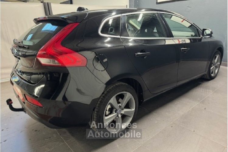 Volvo V40 D2 120 Summum Geartronic A - <small></small> 12.900 € <small>TTC</small> - #13