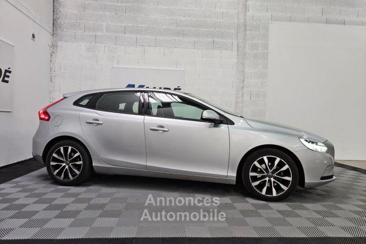 Volvo V40 D2 - 2.0 120 CH Momentum - <small></small> 15.490 € <small>TTC</small> - #8