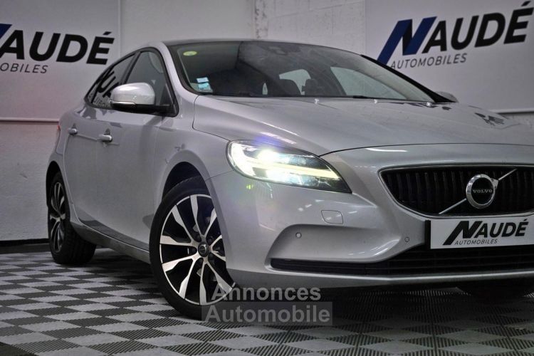 Volvo V40 D2 - 2.0 120 CH Momentum - <small></small> 15.490 € <small>TTC</small> - #19