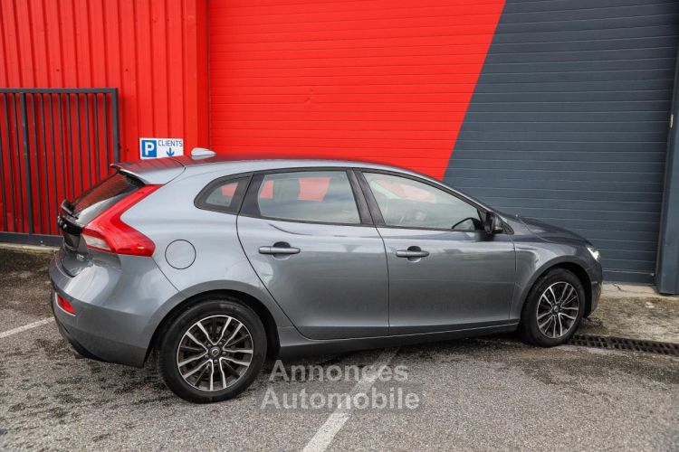 Volvo V40 D2 AdBlue 120 CV BVA - <small></small> 16.970 € <small></small> - #20